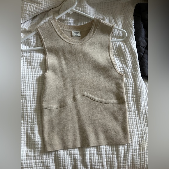 Abercrombie High Neck Tank - Picture 1 of 3